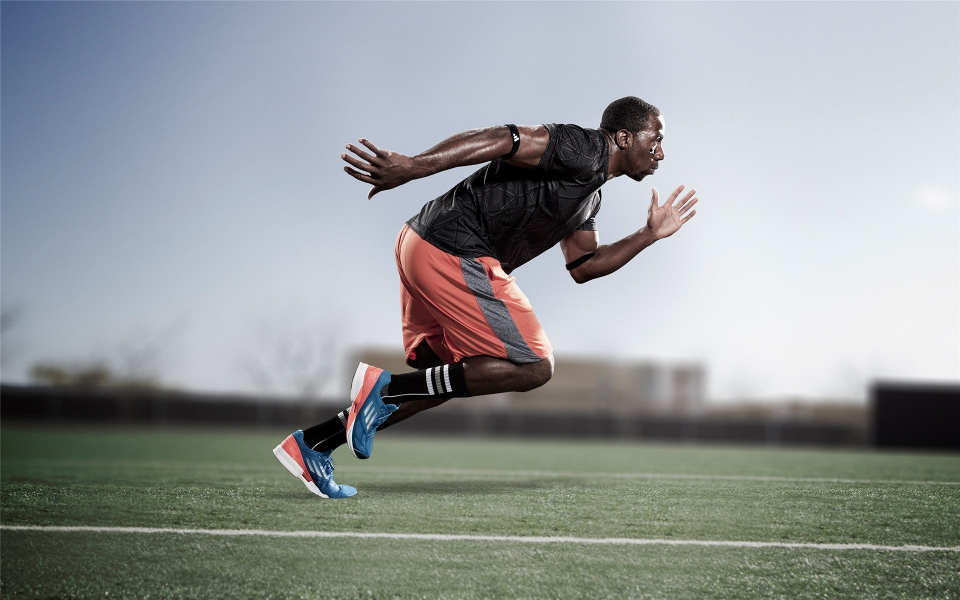 青岛黄海主场大胜深圳佳兆业，取得宝贵三分，青岛黄海主场2020